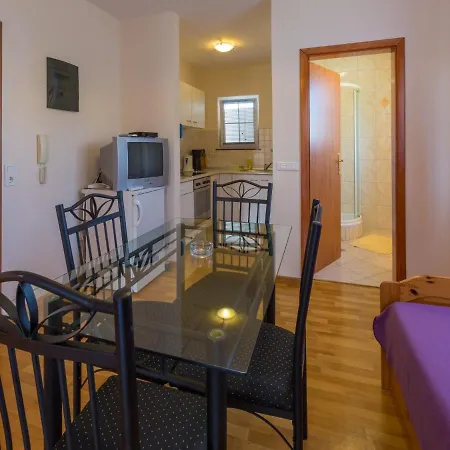 Apartament Seper *