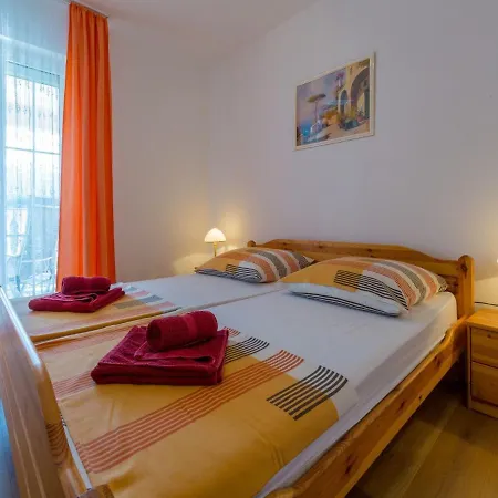 Apartament Seper *
